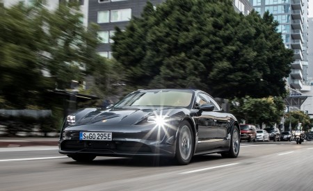 2020 Porsche Taycan 4S (Color: Volcano Grey Metallic) Front Three-Quarter Wallpapers 450x275 (13)