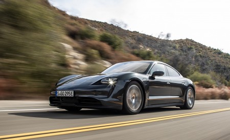 2020 Porsche Taycan 4S (Color: Volcano Grey Metallic) Front Three-Quarter Wallpapers 450x275 (14)