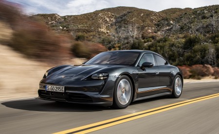 2020 Porsche Taycan 4S (Color: Volcano Grey Metallic) Front Three-Quarter Wallpapers 450x275 (15)