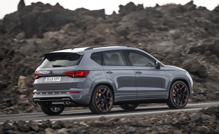 2020 SEAT CUPRA Ateca Limited Edition Rear Three-Quarter Wallpapers 450x275 (31)