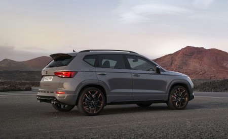 2020 SEAT CUPRA Ateca Limited Edition Rear Three-Quarter Wallpapers 450x275 (46)