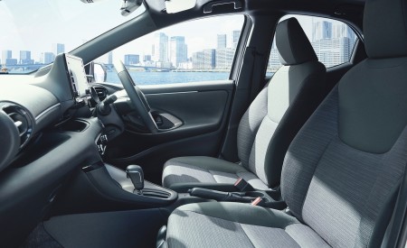 2020 Toyota Yaris Interior Front Seats Wallpapers 450x275 (22)