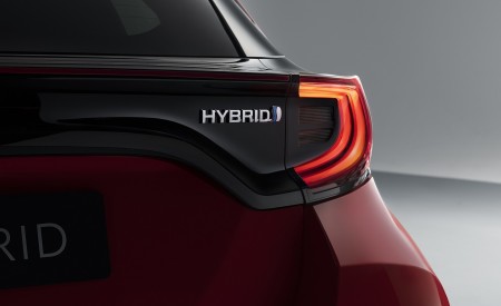 2020 Toyota Yaris Tail Light Wallpapers 450x275 (19)