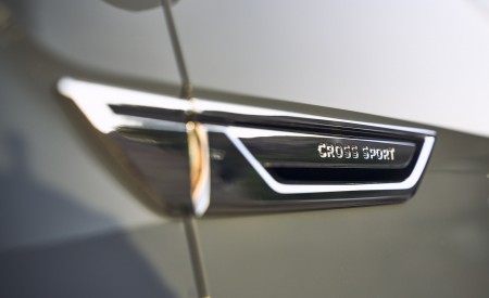 2020 Volkswagen Atlas Cross Sport Detail Wallpapers 450x275 (27)