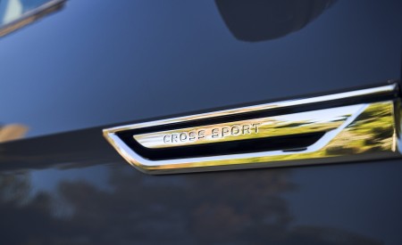 2020 Volkswagen Atlas Cross Sport Detail Wallpapers 450x275 (26)