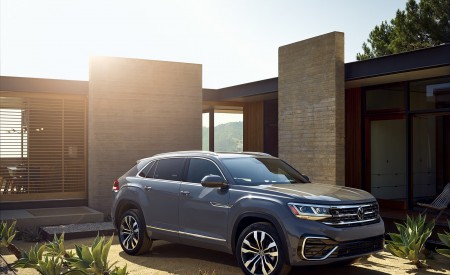2020 Volkswagen Atlas Cross Sport Front Three-Quarter Wallpapers 450x275 (11)