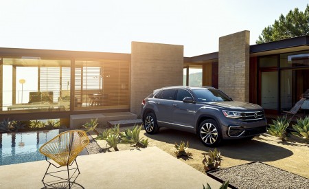 2020 Volkswagen Atlas Cross Sport Front Three-Quarter Wallpapers 450x275 (14)