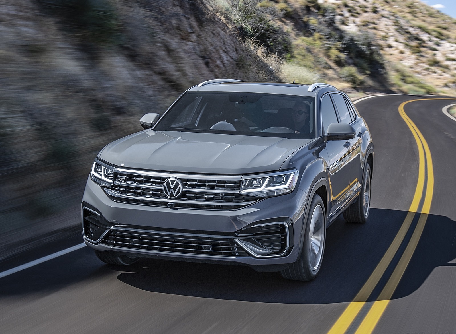 2020 Volkswagen Atlas Cross Sport Front Wallpapers (4)