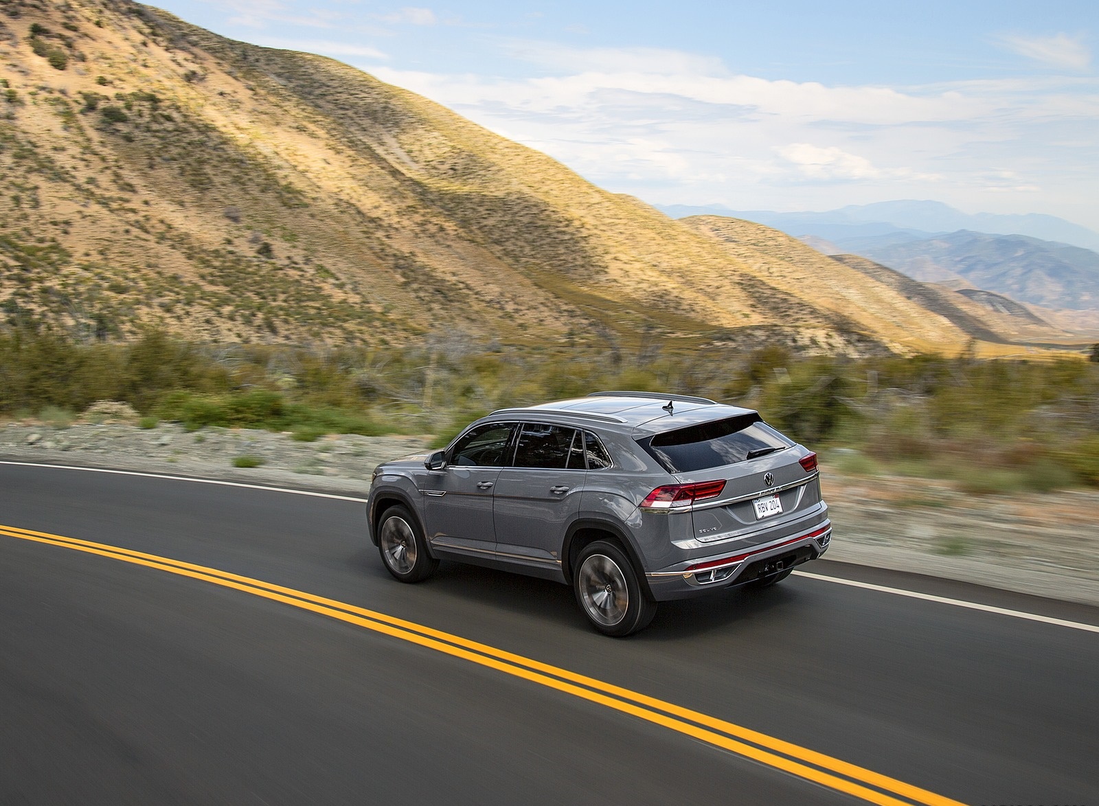 2020 Volkswagen Atlas Cross Sport Rear Three-Quarter Wallpapers (6)