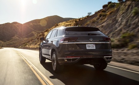 2020 Volkswagen Atlas Cross Sport Rear Wallpapers 450x275 (7)