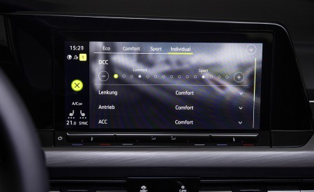 2020 Volkswagen Golf Mk8 Central Console Wallpapers 450x275 (33)