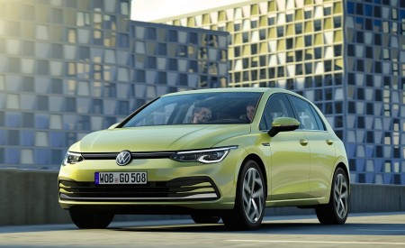 2020 Volkswagen Golf Mk8 Front Three-Quarter Wallpapers 450x275 (9)