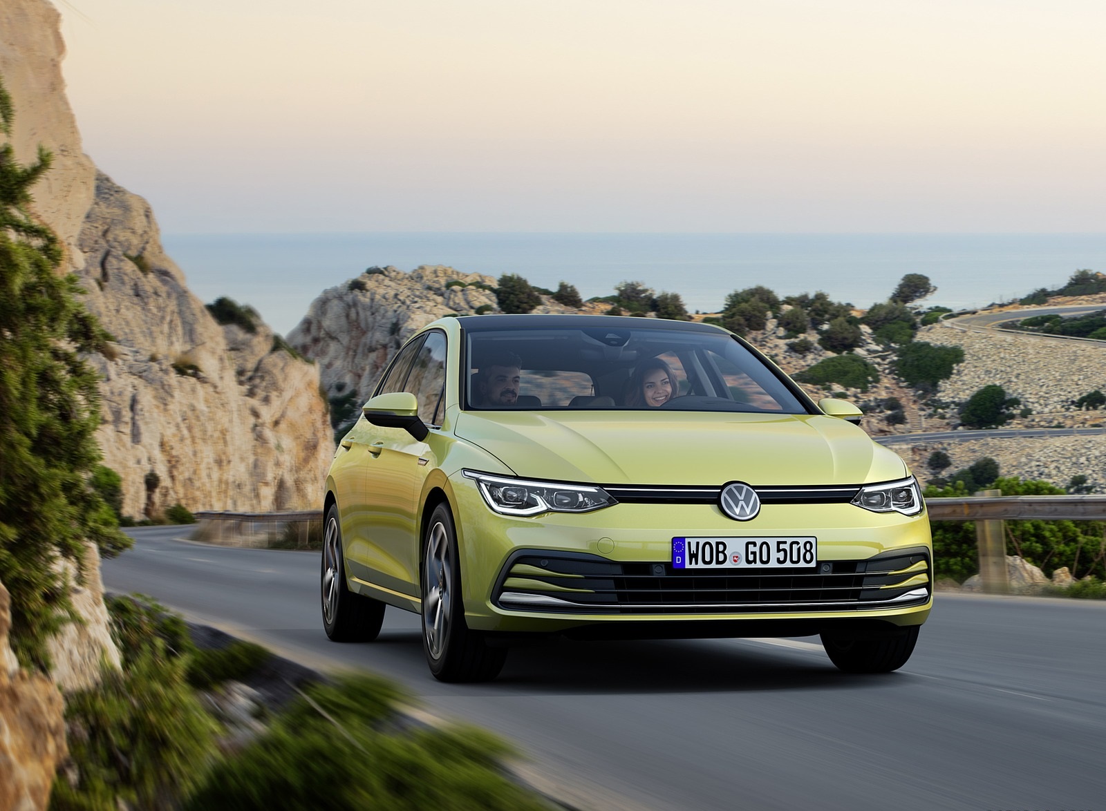 2020 Volkswagen Golf Mk8 Front Wallpapers (3)