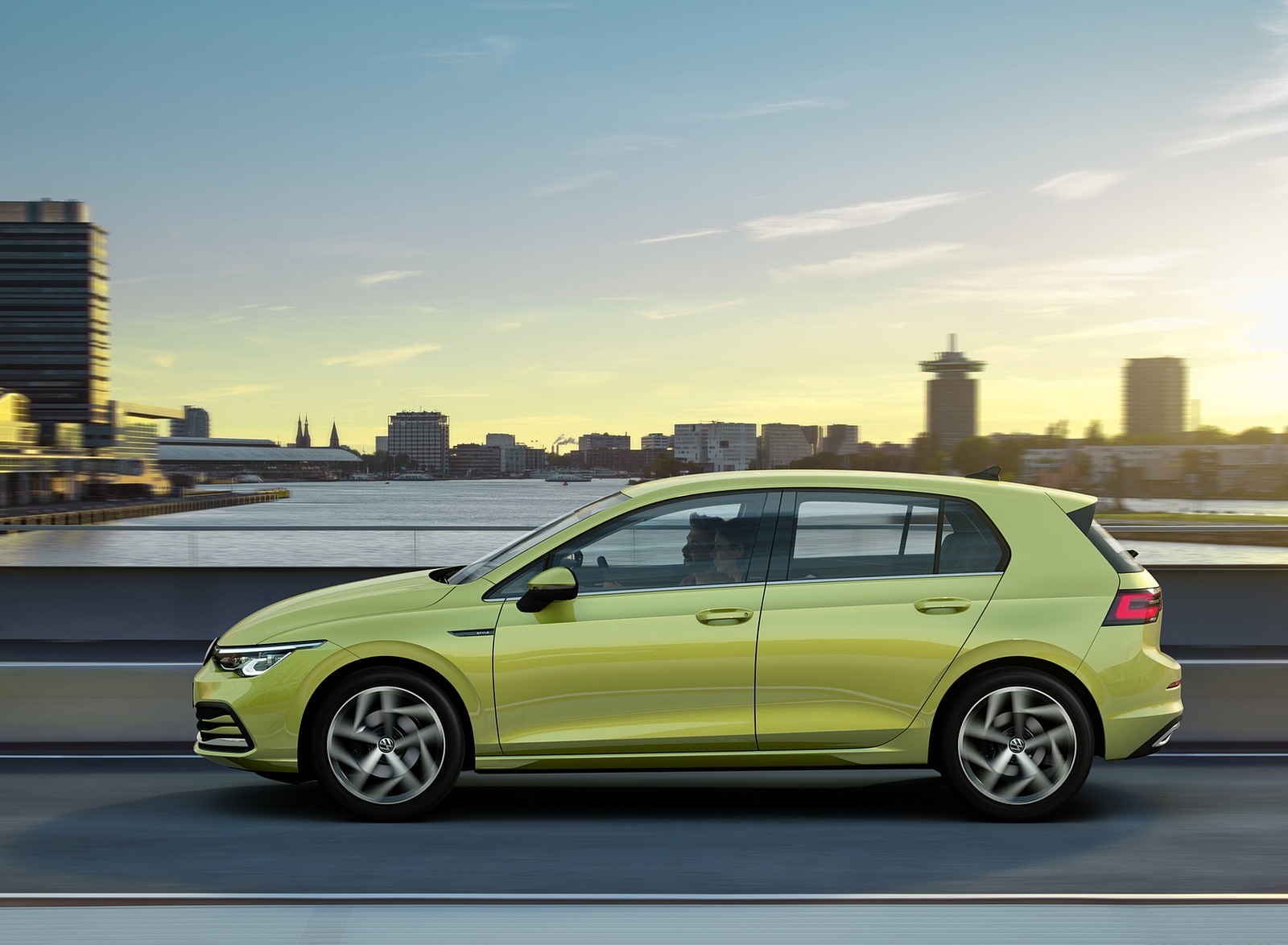 2020 Volkswagen Golf Mk8 Side Wallpapers (6)
