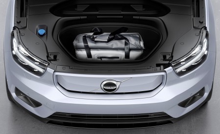 2020 Volvo XC40 Recharge P8 AWD (Color: Glacier Silver) Detail Wallpapers 450x275 (25)