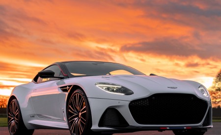2019 Aston Martin DBS Superleggera Concorde Edition Front Three-Quarter Wallpapers  450x275 (2)