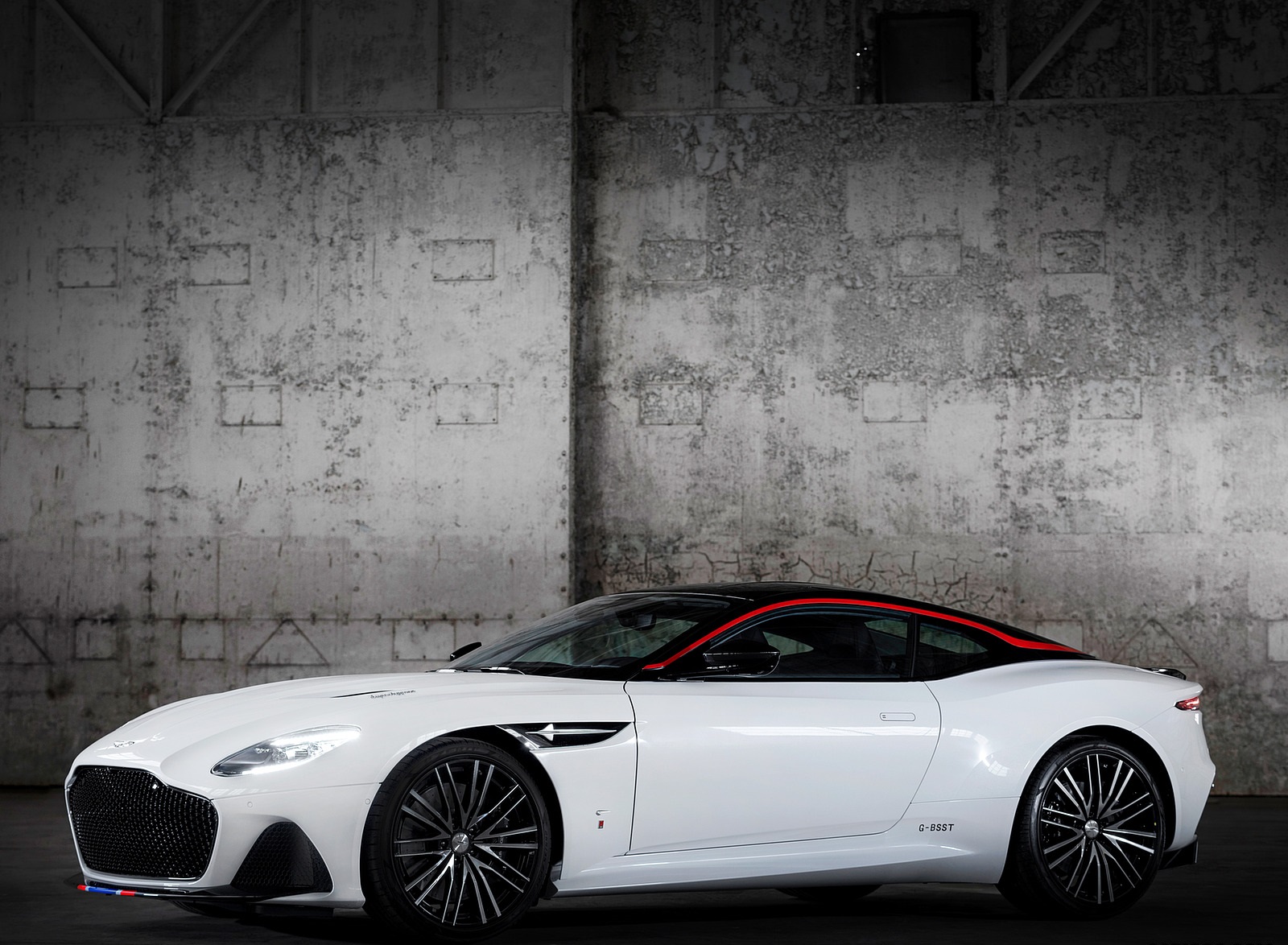 2019 Aston Martin DBS Superleggera Concorde Edition Front Three-Quarter Wallpapers (11)