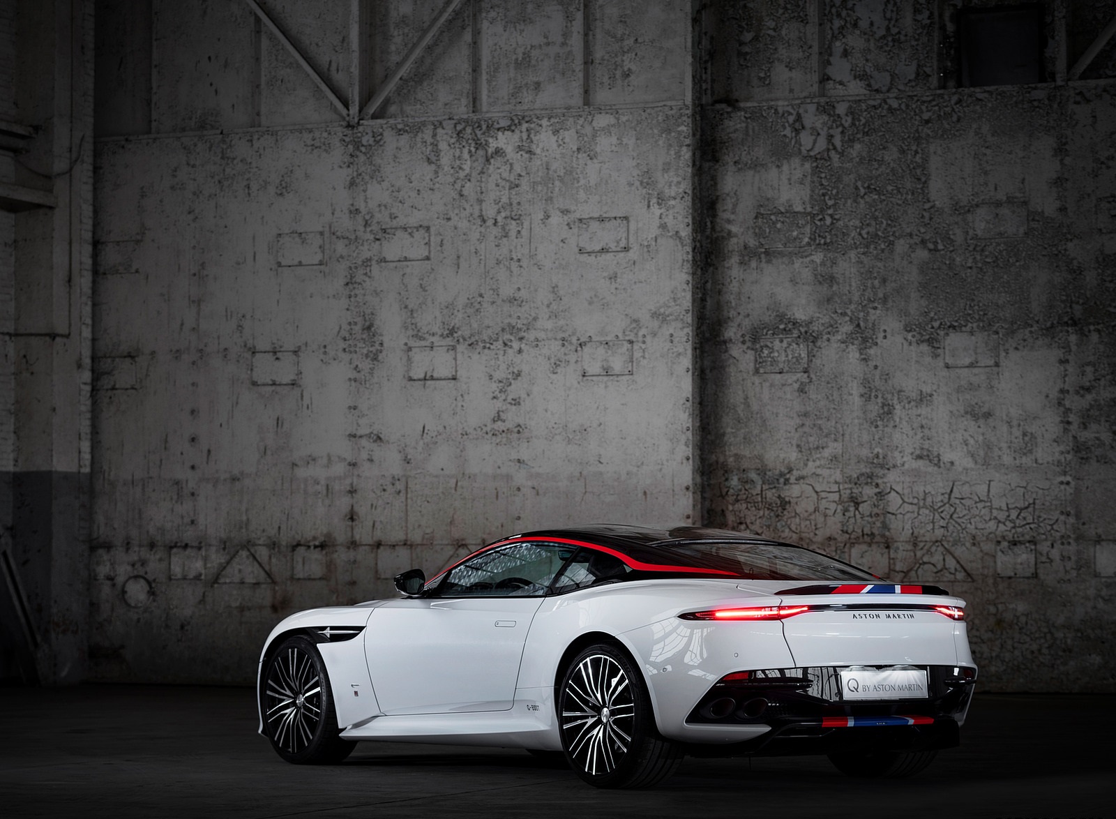 2019 Aston Martin DBS Superleggera Concorde Edition Rear Three-Quarter Wallpapers (14)