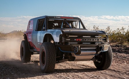 2019 Ford Bronco R Concept Front Three-Quarter Wallpapers 450x275 (17)