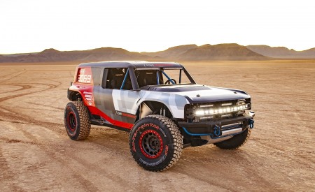 2019 Ford Bronco R Concept Front Three-Quarter Wallpapers 450x275 (5)