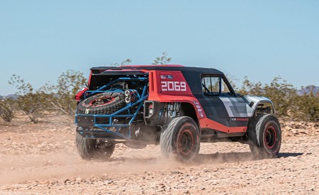 2019 Ford Bronco R Concept Rear Three-Quarter Wallpapers 450x275 (14)