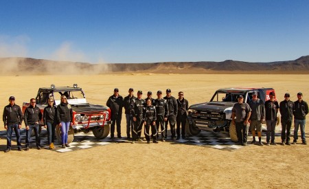 2019 Ford Bronco R Concept and Classic Bronco Wallpapers 450x275 (12)