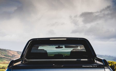 2019 Volkswagen Amarok Black Edition (UK-Spec) Detail Wallpapers 450x275 (36)