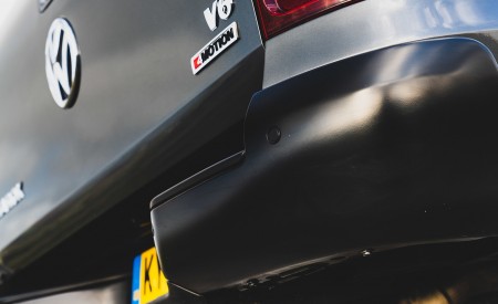 2019 Volkswagen Amarok Black Edition (UK-Spec) Detail Wallpapers 450x275 (34)