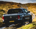 2019 Volkswagen Amarok Black Edition (UK-Spec) Rear Three-Quarter Wallpapers 150x120 (7)