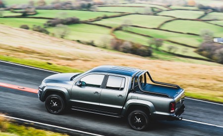 2019 Volkswagen Amarok Black Edition (UK-Spec) Side Wallpapers 450x275 (11)