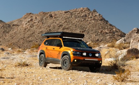 2019 Volkswagen Atlas Adventure Concept Front Three-Quarter Wallpapers 450x275 (12)