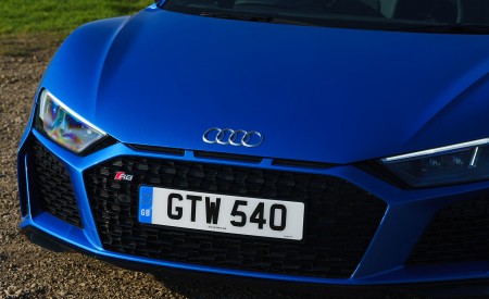 2020 Audi R8 V10 RWD Coupe (UK-Spec) Front Wallpapers 450x275 (57)