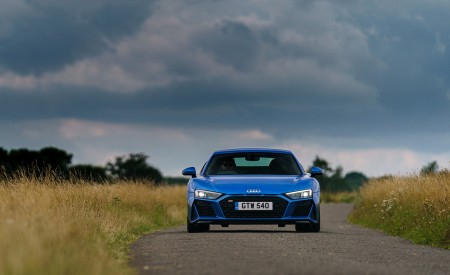 2020 Audi R8 V10 RWD Coupe (UK-Spec) Front Wallpapers 450x275 (28)