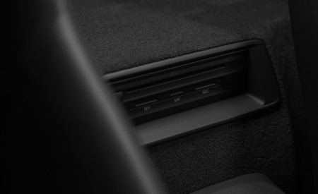 2020 Audi R8 V10 RWD Coupe (UK-Spec) Interior Detail Wallpapers 450x275 (115)