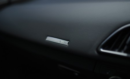 2020 Audi R8 V10 RWD Coupe (UK-Spec) Interior Detail Wallpapers  450x275 (113)