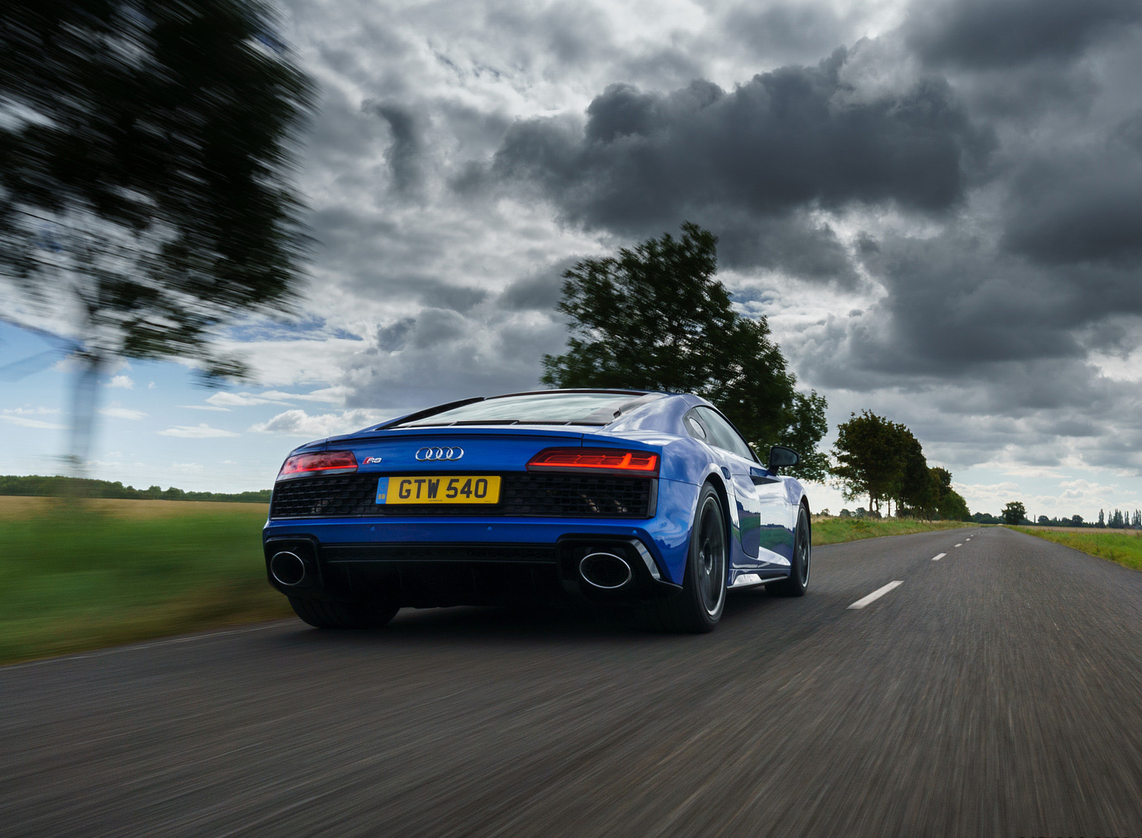 2020 Audi R8 V10 RWD Coupe (UK-Spec) Rear Three-Quarter Wallpapers (6)