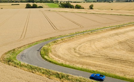 2020 Audi R8 V10 RWD Coupe (UK-Spec) Rear Three-Quarter Wallpapers 450x275 (38)