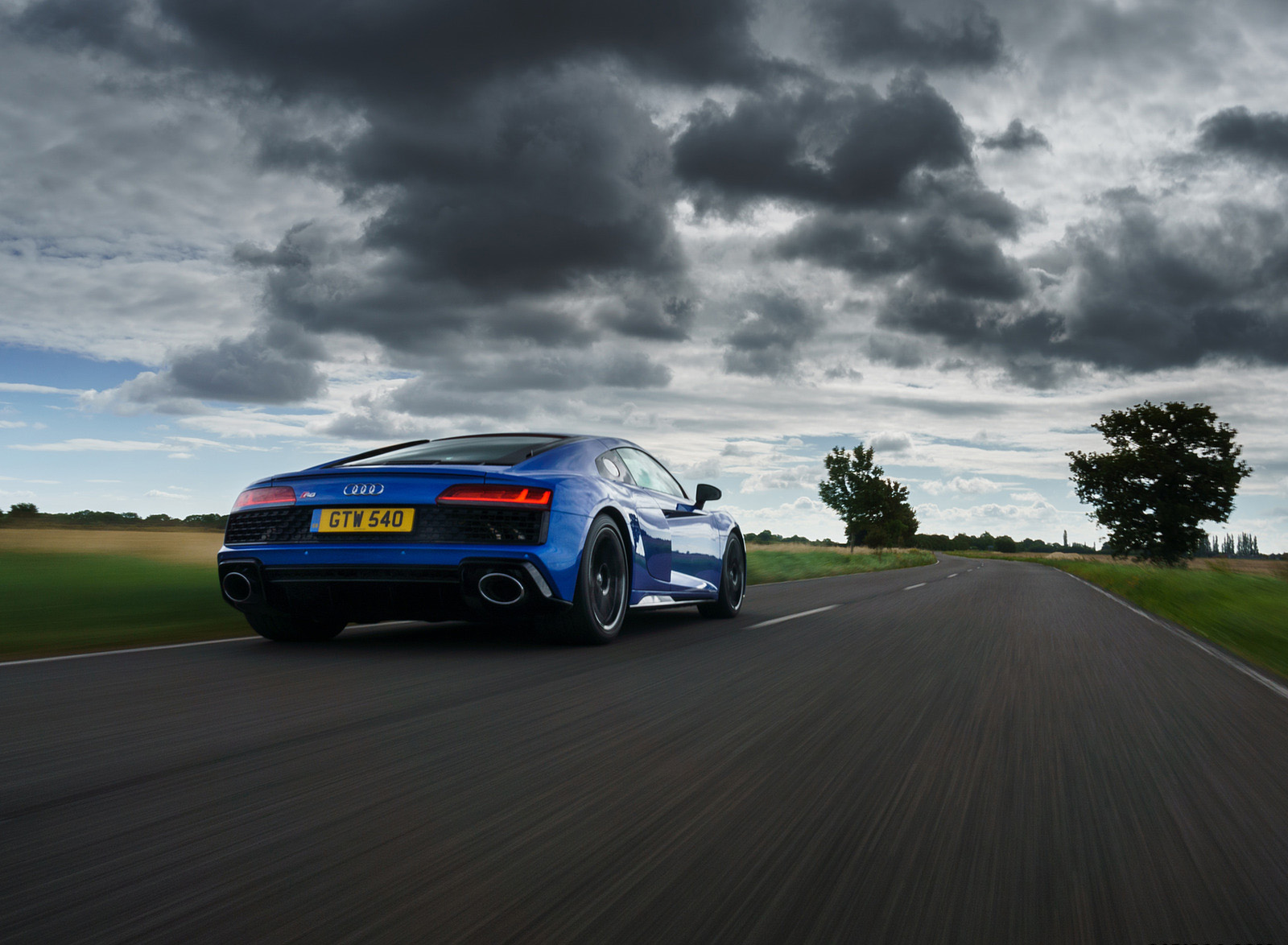 2020 Audi R8 V10 RWD Coupe (UK-Spec) Rear Three-Quarter Wallpapers (8)
