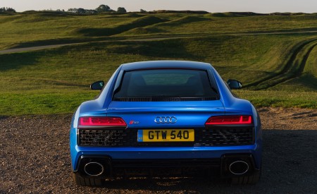 2020 Audi R8 V10 RWD Coupe (UK-Spec) Rear Wallpapers 450x275 (53)
