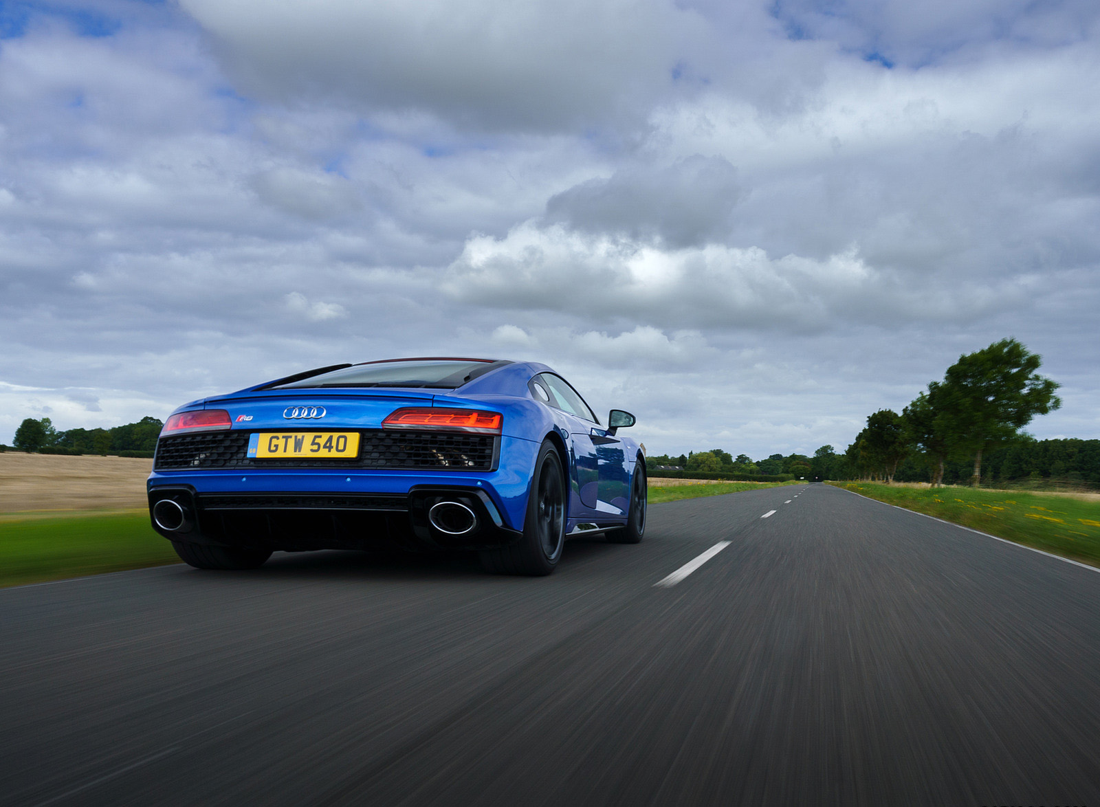 2020 Audi R8 V10 RWD Coupe (UK-Spec) Rear Wallpapers (9)