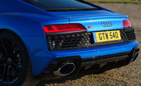 2020 Audi R8 V10 RWD Coupe (UK-Spec) Tail Light Wallpapers 450x275 (78)