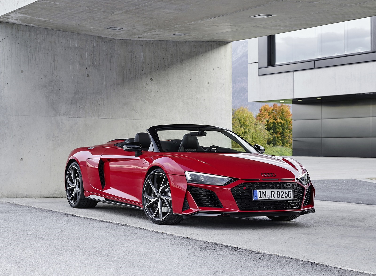 2020 Audi R8 V10 RWD Spyder (Color: Tango Red) Front Three-Quarter Wallpapers (15)