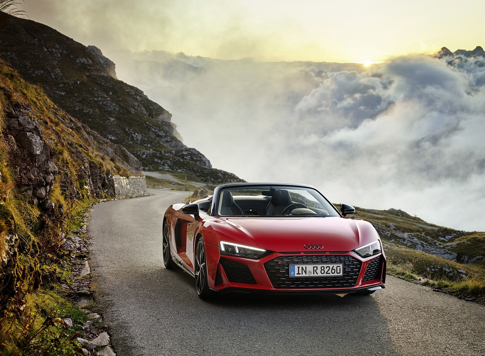 2020 Audi R8 V10 RWD Spyder (Color: Tango Red) Front Wallpapers (7)