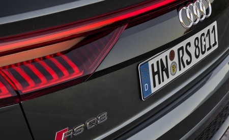 2020 Audi RS Q8 (Color: Daytona Grey) Tail Light Wallpapers 450x275 (144)