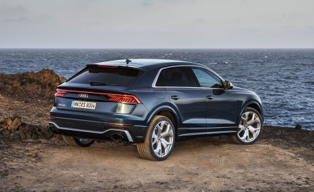 2020 Audi RS Q8 (Color: Galaxy Blue) Rear Three-Quarter Wallpapers 450x275 (59)