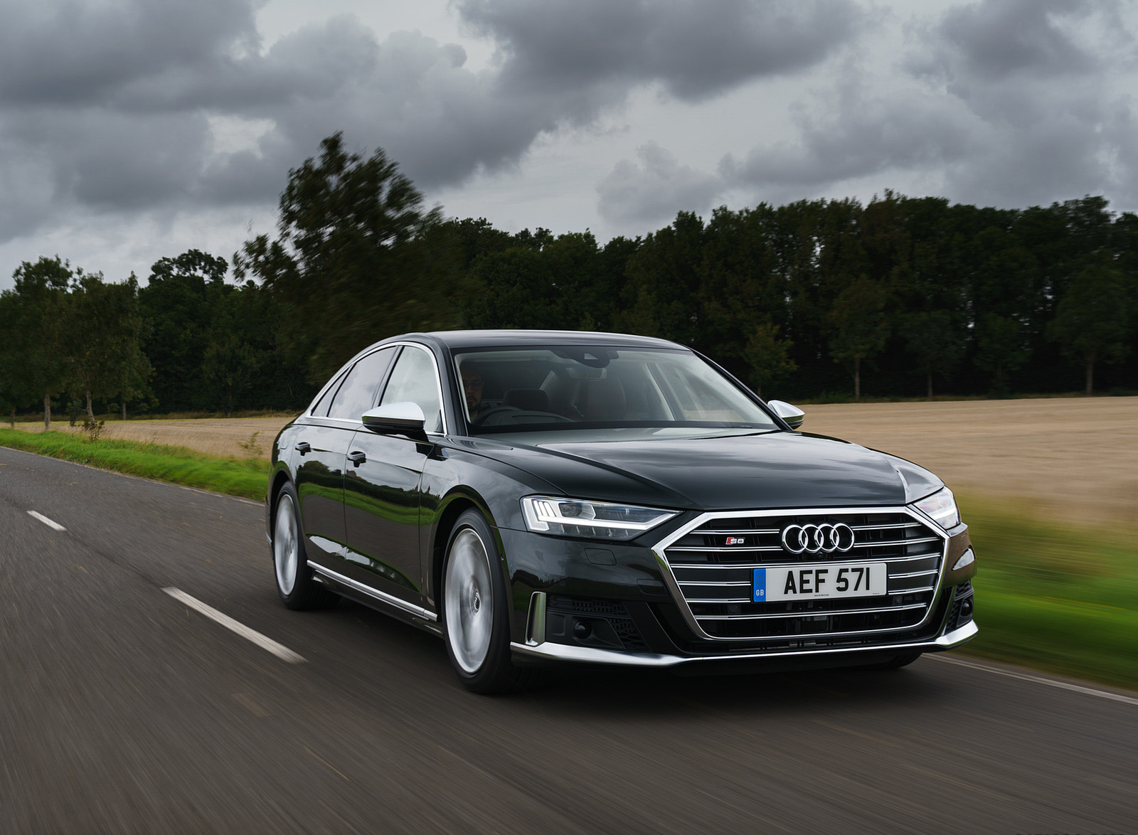 2020 Audi S8 (UK-Spec) Front Three-Quarter Wallpapers (1)