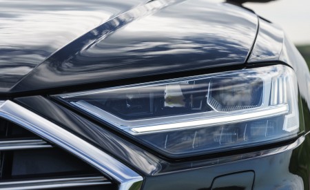 2020 Audi S8 (UK-Spec) Headlight Wallpapers 450x275 (40)