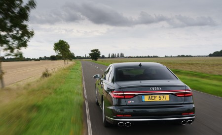 2020 Audi S8 (UK-Spec) Rear Wallpapers 450x275 (13)
