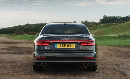 2020 Audi S8 (UK-Spec) Rear Wallpapers 450x275 (36)