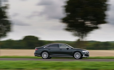 2020 Audi S8 (UK-Spec) Side Wallpapers 450x275 (21)